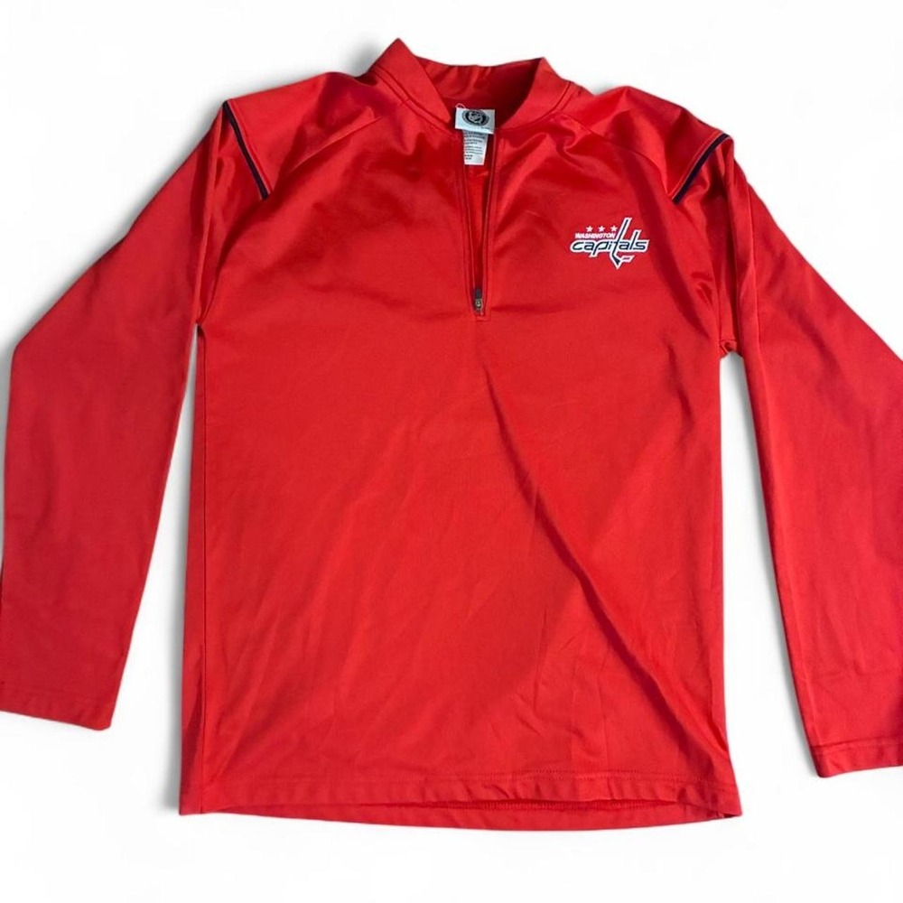 Preowned/Excellent Condition. NHL Washington Capitals red polyester quarter zip.